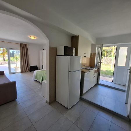 Apartments & Rooms Mila Banjol Luaran gambar
