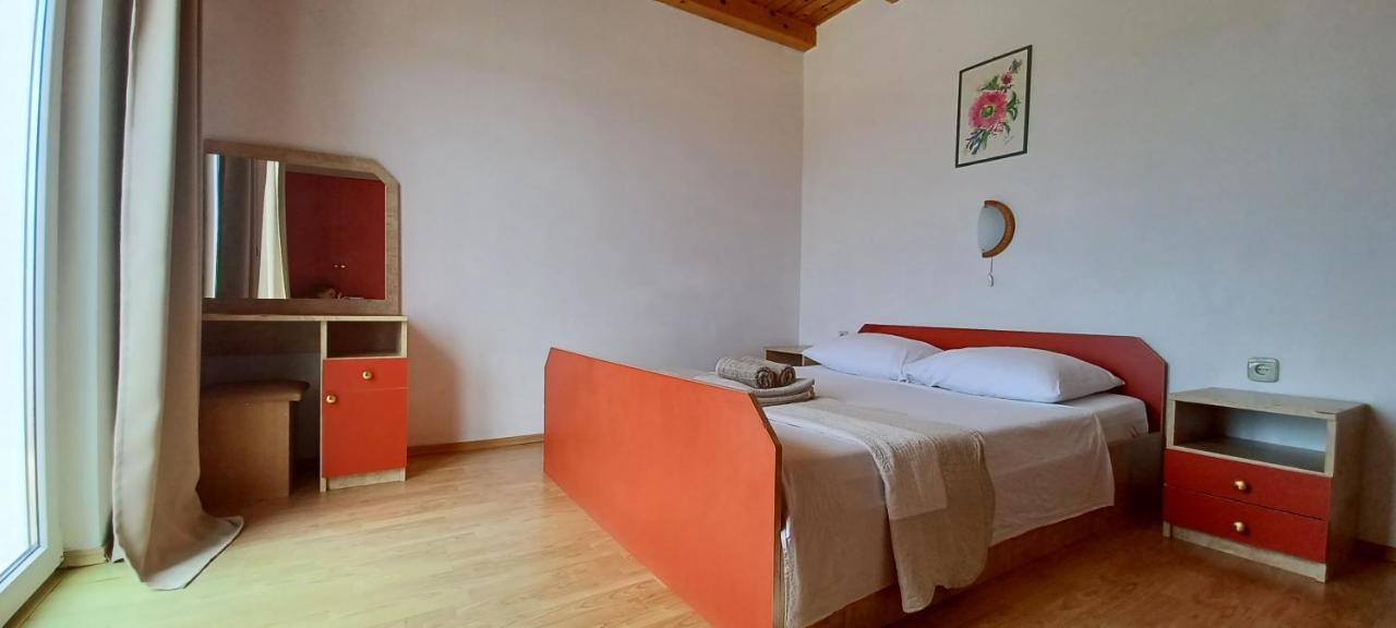 Apartments & Rooms Mila Banjol Luaran gambar