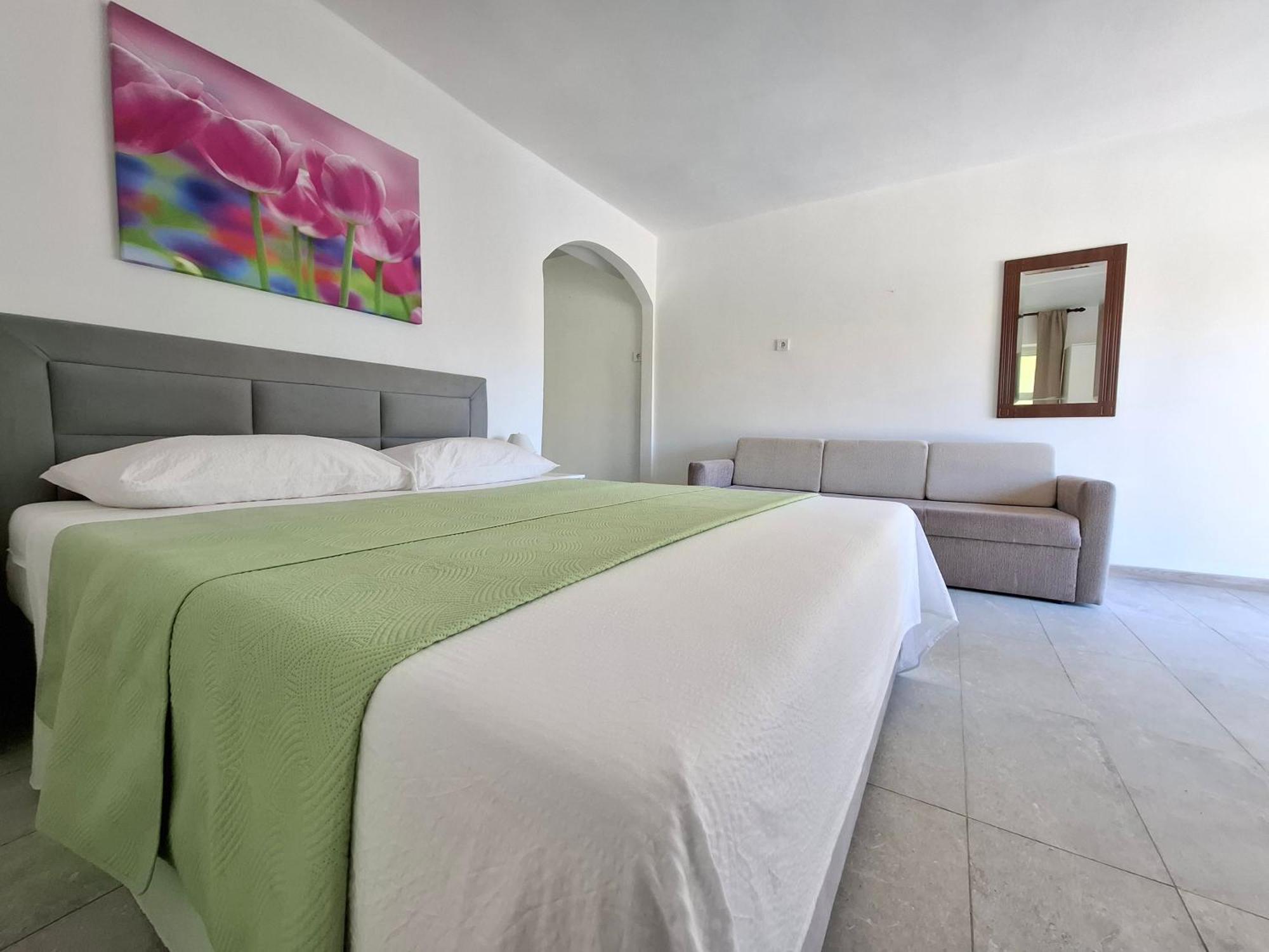 Apartments & Rooms Mila Banjol Luaran gambar