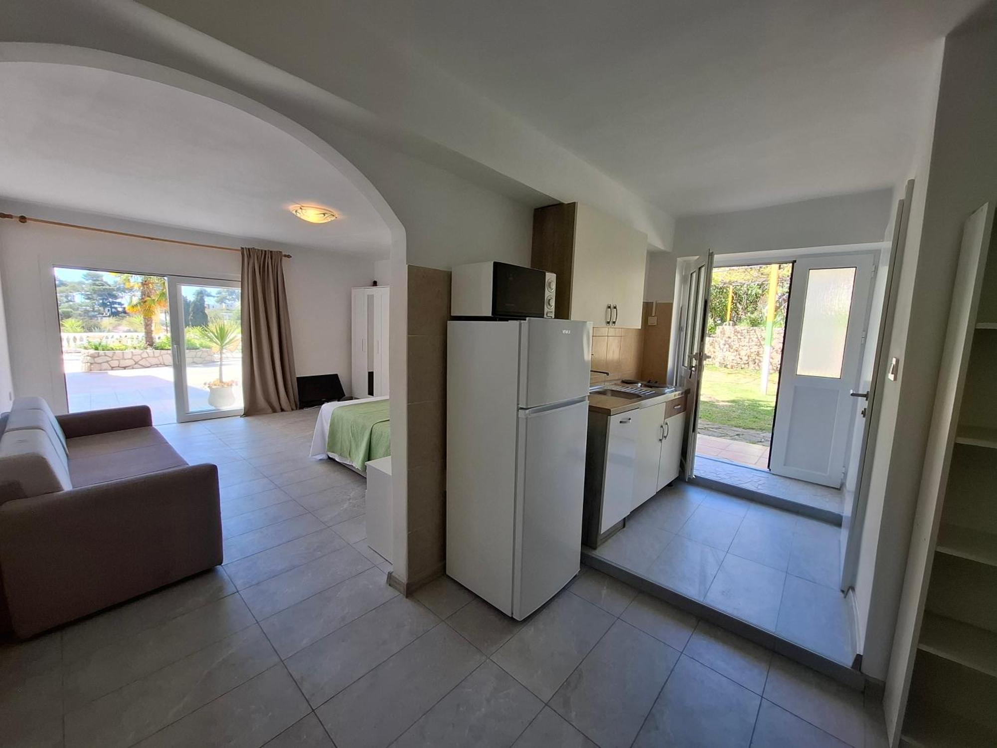 Apartments & Rooms Mila Banjol Luaran gambar